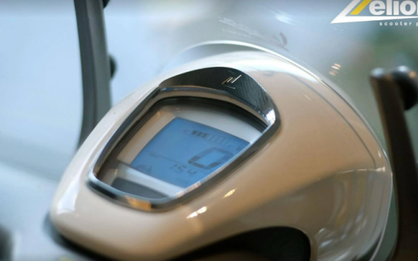 Decoratieve ring snelheidsmeter ZELIONI voor Vespa 946 3V d.w.z. 125ccm, zilver